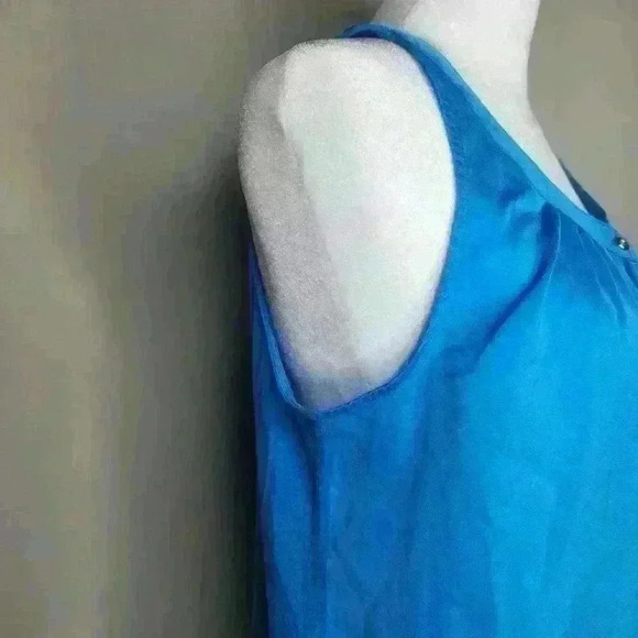 Kenneth Cole Reaction women's royal blue sleeveless blouse size large - Picture 3 of 7